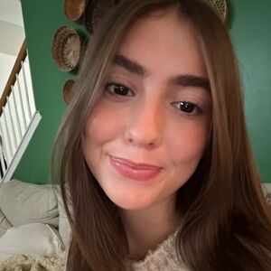 Meet your Posher, Carlie